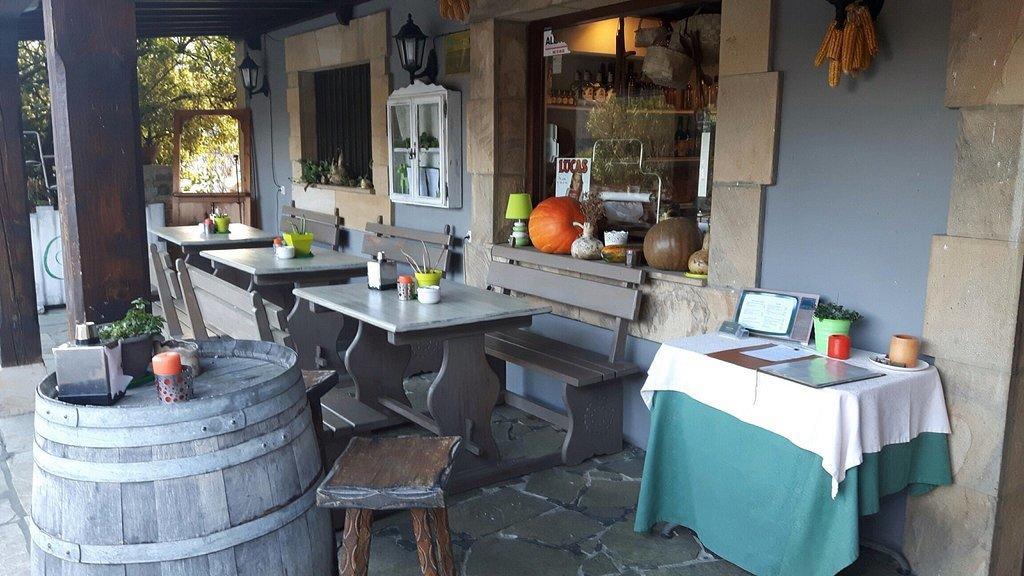 Hostal Casa Lucas Los Tojos Exteriör bild